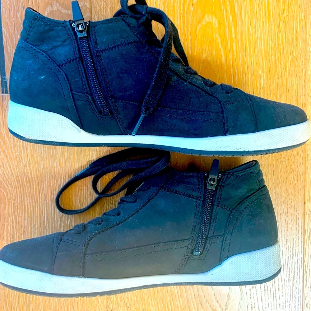Dansko sneakers
